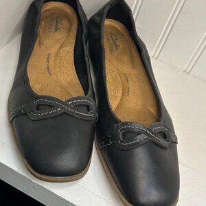 Clarks Womens Lyrical Rhyme Black Ballet Flats Size 9